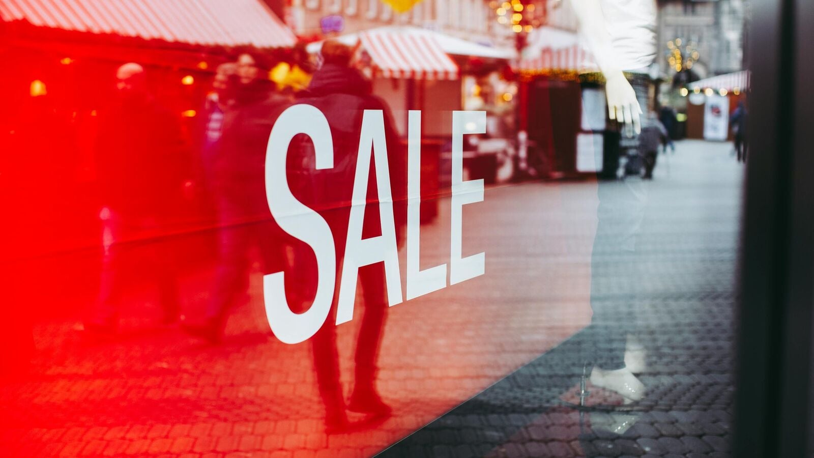 Evolving Retail Landscape: How Apparel Brands Are Adapting to New Consumer Trends