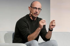 Shopify's AI-Driven Growth: How the E-Commerce Giant is Setting New Standards