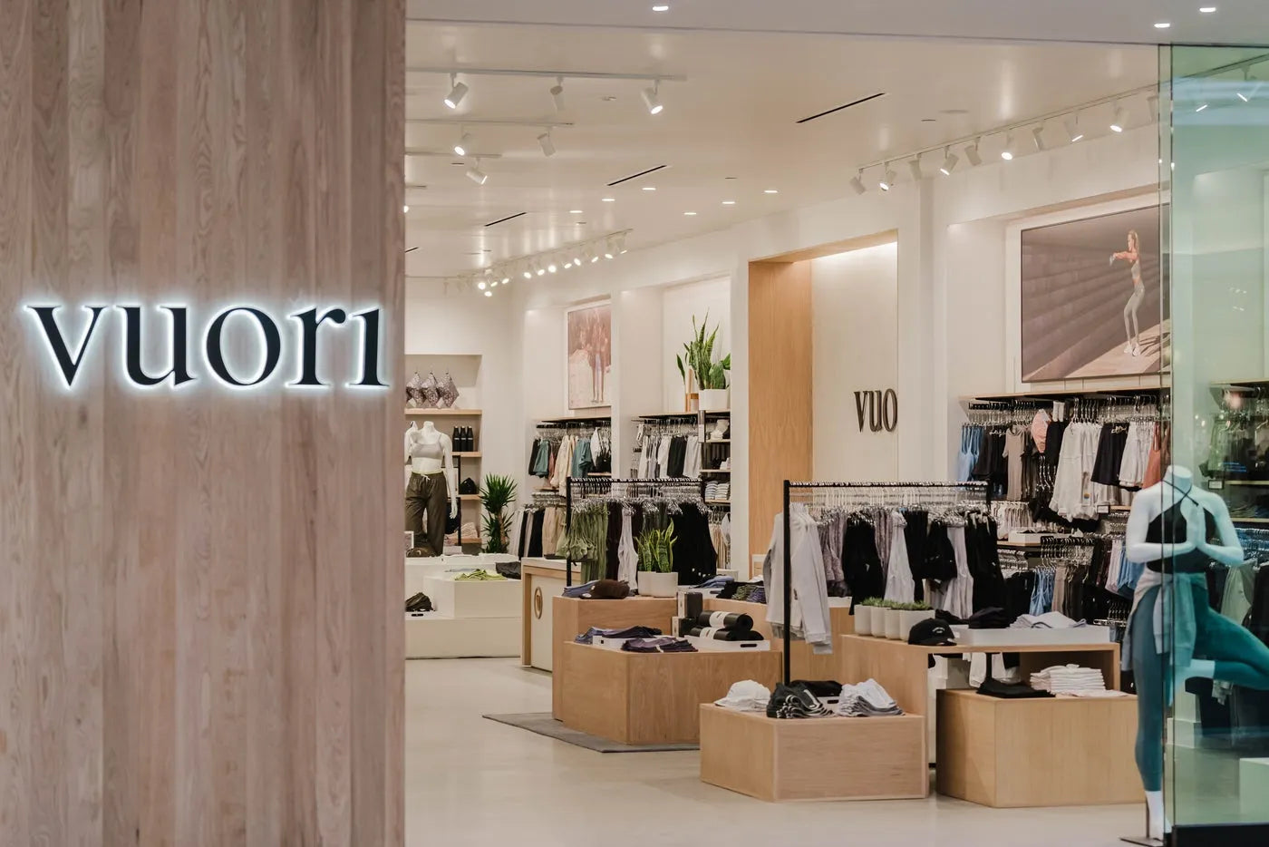 Vuori's Strategic Global Expansion: A Playbook for Success in the Athleisure Market